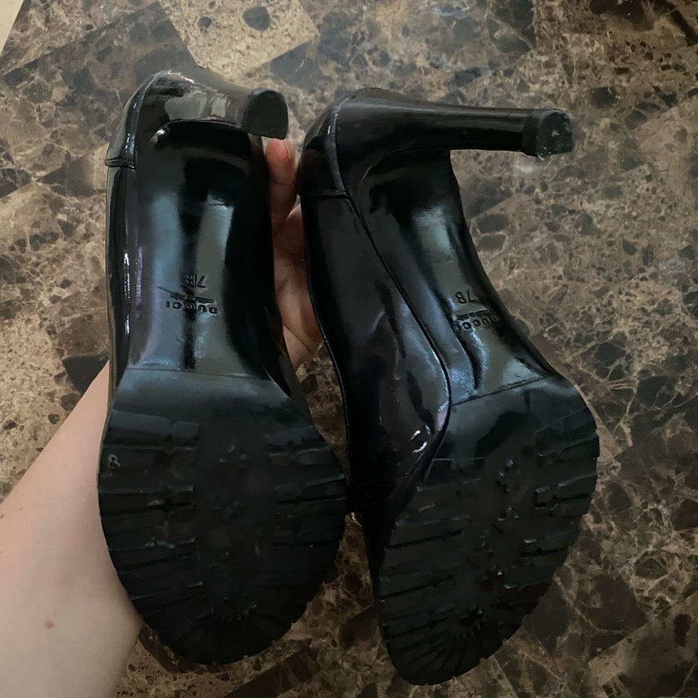Black Gucci Patent Leather High Heel Shoes with Gold Horse bits - Size 7 - Picture 7 of 8